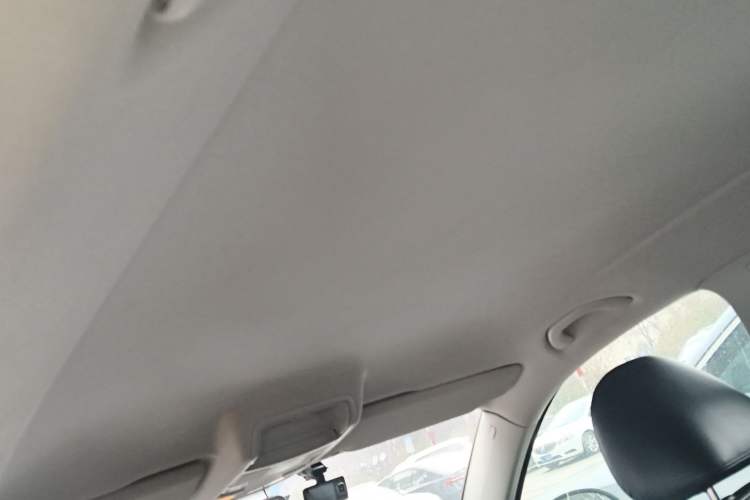 Used Volkswagen Tiguan 2012 1.8TSI Manual Two-Wheel Drive Enjoyment Edition Headliner