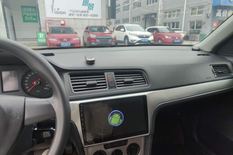 Used Volkswagen Lavida 2013 Revised Classic 1.6L Automatic Fashion Edition
