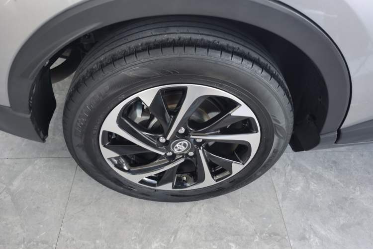 Used Toyota IZOA 2020 2.0L Yichi Version