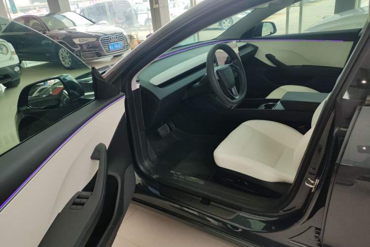 Used Tesla Model 3 2023 Rear-Wheel-Drive Version