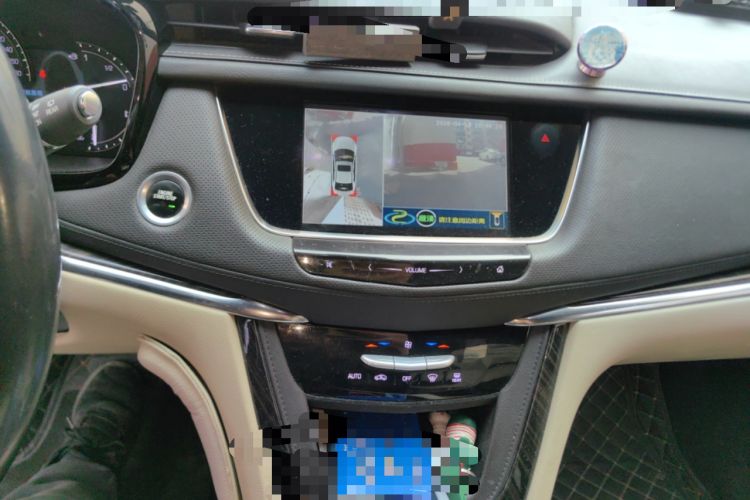 Used Cadillac XT5 2016 25T Tech Edition Audio And AC Panel