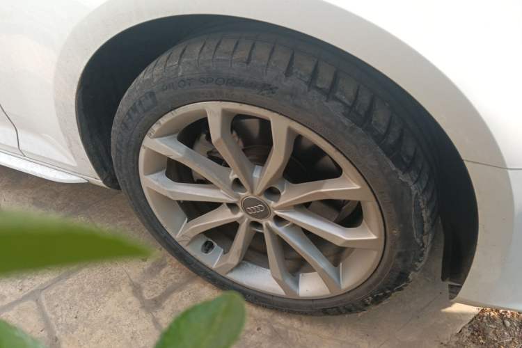 Used Audi A4L 2019 40 TFSI Fashion Edition China VI Emission Standard Exterior 7