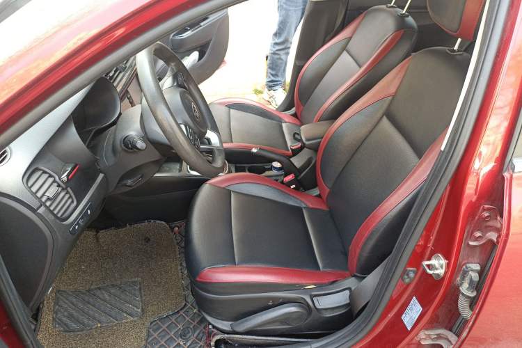 Used Kia KX Cross 2017 1.4L AT GLS