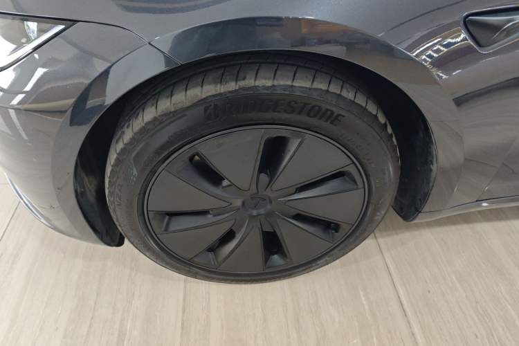Used Tesla Model 3 2025 Rear-Wheel-Drive Version