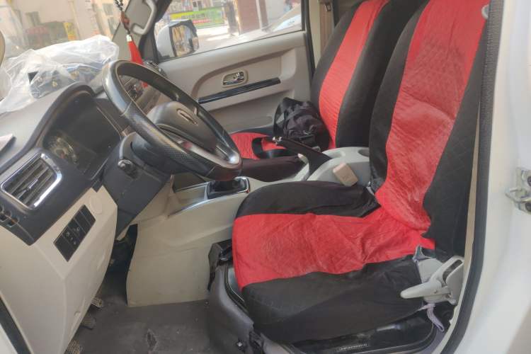 Used Jinbei New Hiace S 2018 1.5L Wealth Edition Van DLCG14