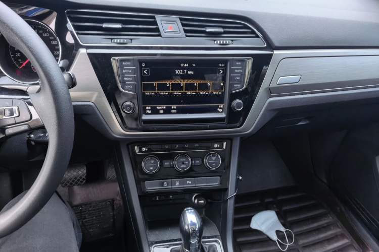 Used Volkswagen Touran 2018 Volkswagen Touran L 280TSI DSG Comfort Edition 7 Seats China V Emission Standard
