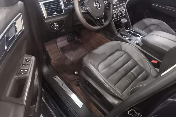 Used Volkswagen Teramont 2020 330TSI Two-Wheel-Drive Luxury Edition China VI Standard Driver Seat