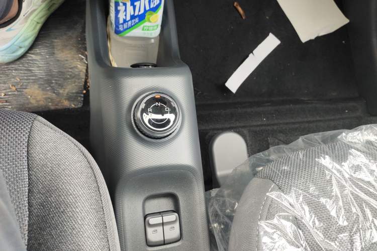 Used Wuling Zhiguang New Energy 2025 Standard Model Gear Lever