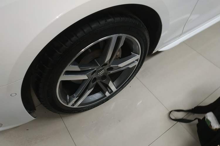 Used Audi A4L 2020 40 TFSI quattro Luxury Dynamic Model