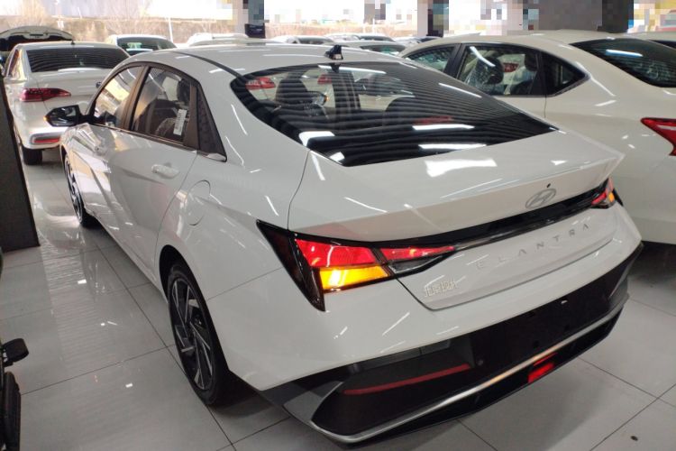 Used Hyundai Elantra 2023 1.5L CVT GLX Elite Edition Rear Left 45 Deg