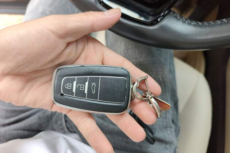 Used Toyota Highlander 2022 Dual-Engine 2.5L Four-Wheel Drive Supreme Edition 7-Seater Vehicle Key