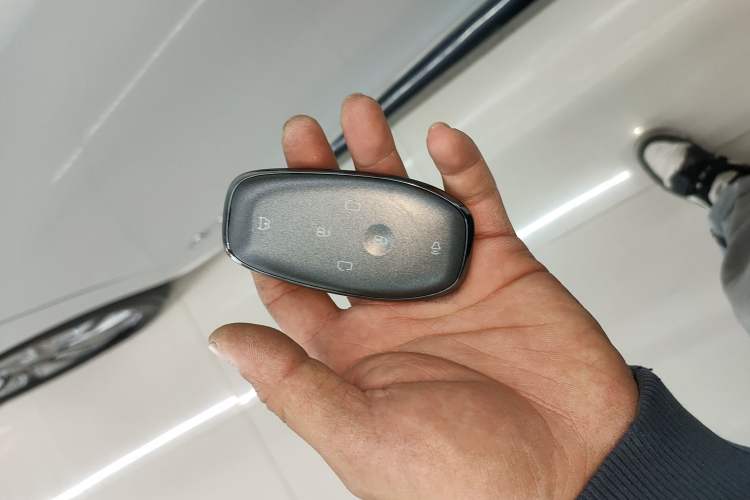 Used Buick Envision Family 2026 Luxury Edition Vehicle Key