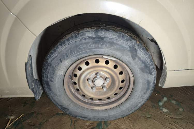 Used Foton Scenic G7 2016 2.0L Commercial Version Long Wheelbase High Roof – 4Q20M