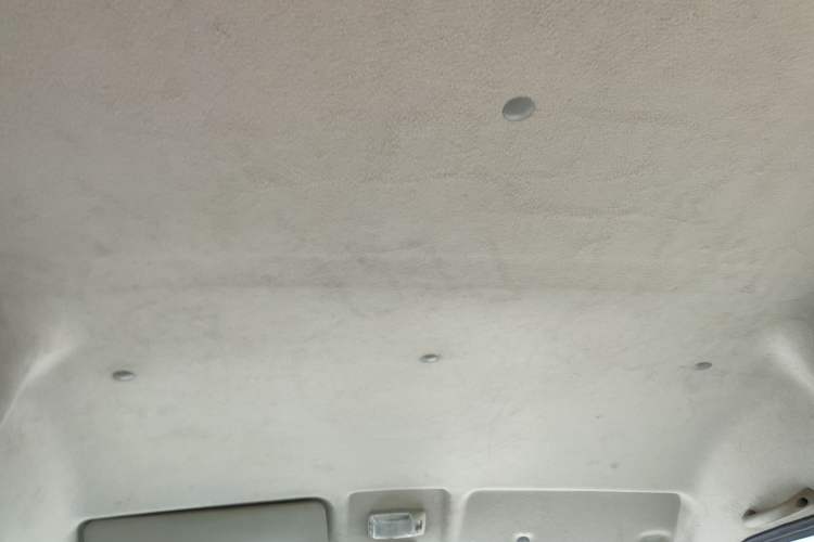 Used Jinbei Hiace X30 2023 1.5L Super-Comfortable Passenger Van 5/6/7-Seater Non-Air-Conditioned Version Model SWC15M