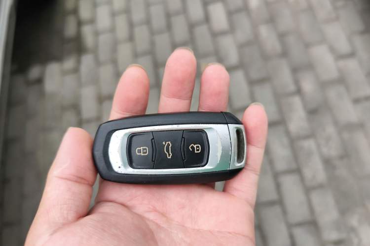 Used Geely Auto Emgrand GS 2016 Sport Edition 1.3T Automatic ZhenShang Model Vehicle Key