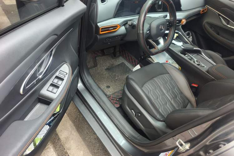 Used CHANGAN UNI-T 2022 1.5T Prestige Version Driver Seat