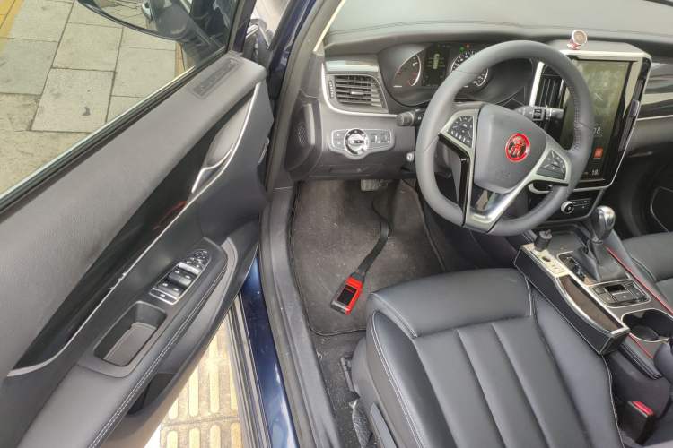 Used BYD Song MAX 2018 1.5T Automatic Smart Connect Elite Model with 6 Seats
