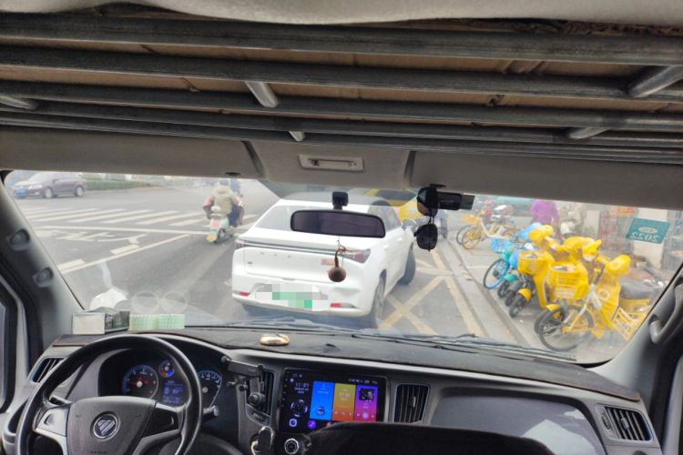 Used Foton Toano 2020 2.0T Multi-Function Short Wheelbase Mid-Roof 5/6-Seater China VI Emission Standard 4F20TC3