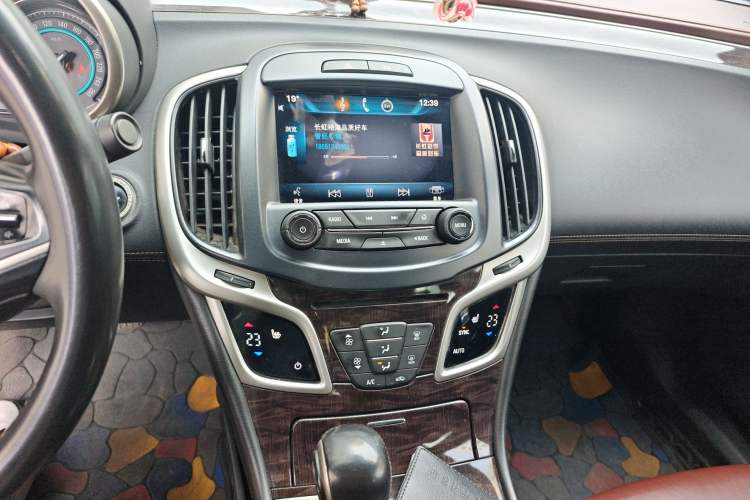 Used Buick LaCrosse 2013 2.4L SIDI Elite Comfort Version Audio And AC Panel
