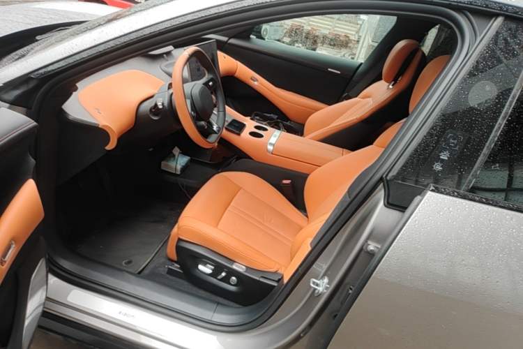 Used Xiaomi Auto YU7 2025 Ultra-Long Range Rear-Wheel Drive Version
