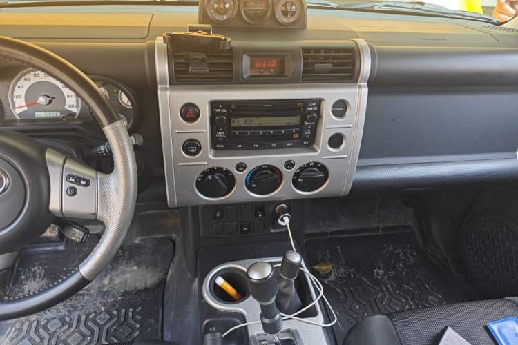 Used Toyota FJ Cruiser 2013 4.0L
