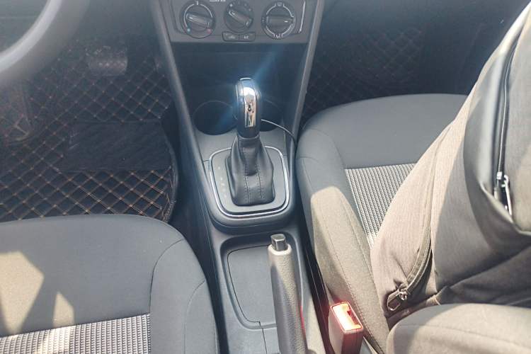 Used Volkswagen Polo 2016 1.4L Automatic Trendy Model
