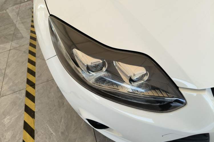 Used Ford Focus 2012 Hatchback 1.6L Automatic Comfort Model Right Front Headlight