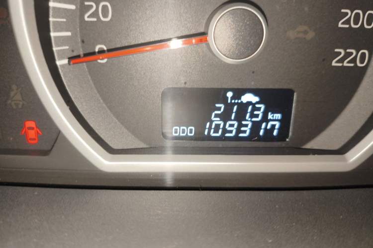 Used Kia Sportage 2013 2.0L Manual 4x4 GLS Trim Odometer Close Up