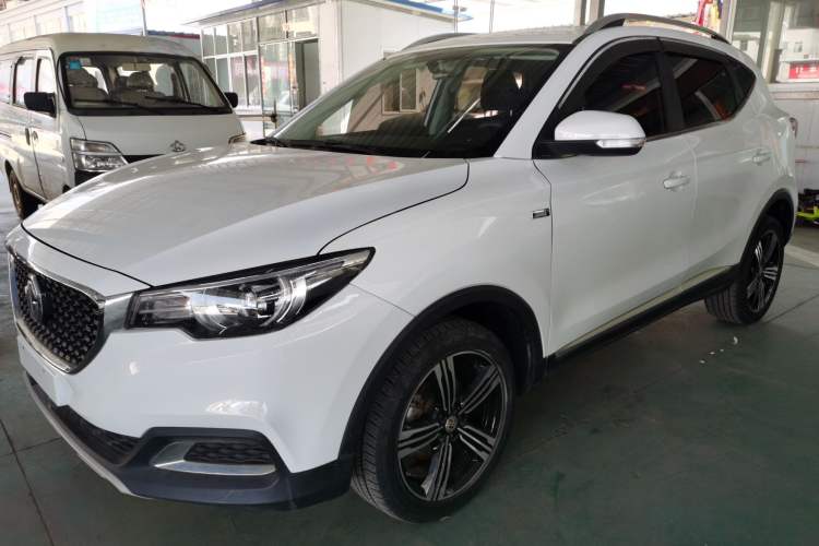 Used MG ZS 2020 Global Bestseller with 1.5L Engine Manual Transmission and a Massive 65-Inch Panoramic Sunroof Version