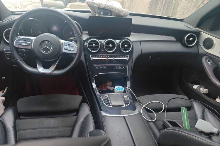 Used Mercedes-Benz C-Class 2019 C 260 Sport Edition Center Console