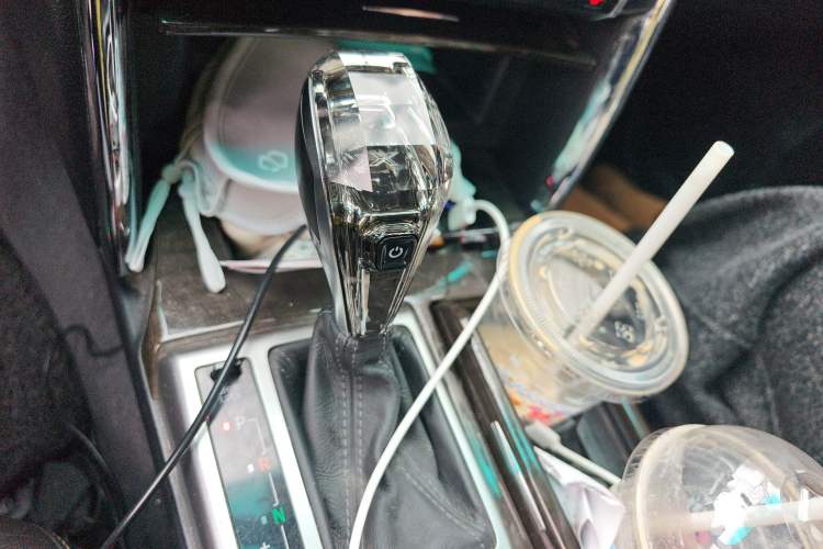 Used Toyota Reiz 2013 2.5V Shangrui Navigation Edition Gear Lever