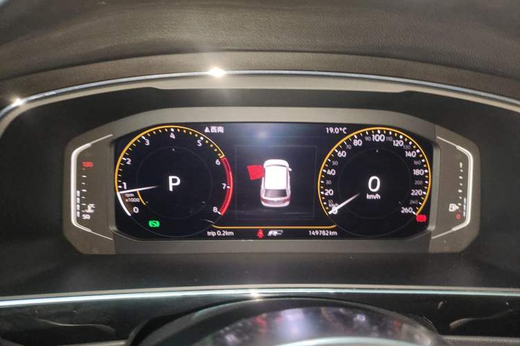 Used Volkswagen Tiguan L 2020 330TSI Automatic Two-Wheel Drive R-Line Flagship Version China VI Standard Instrument Cluster