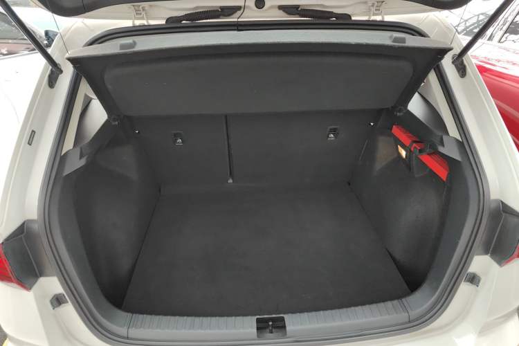 Used Volkswagen Tharu 2019 330TSI Four-Wheel Drive Luxury Edition China VI Standard Trunk