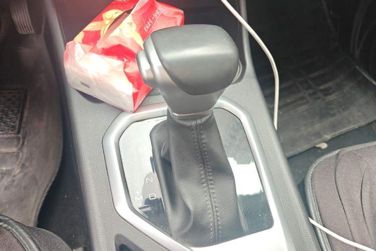 Used Great Wall King Kong Poer 2023 2.0T Automatic Gasoline 4x4 Elite Trim Standard Box GW4C20C Gear Lever