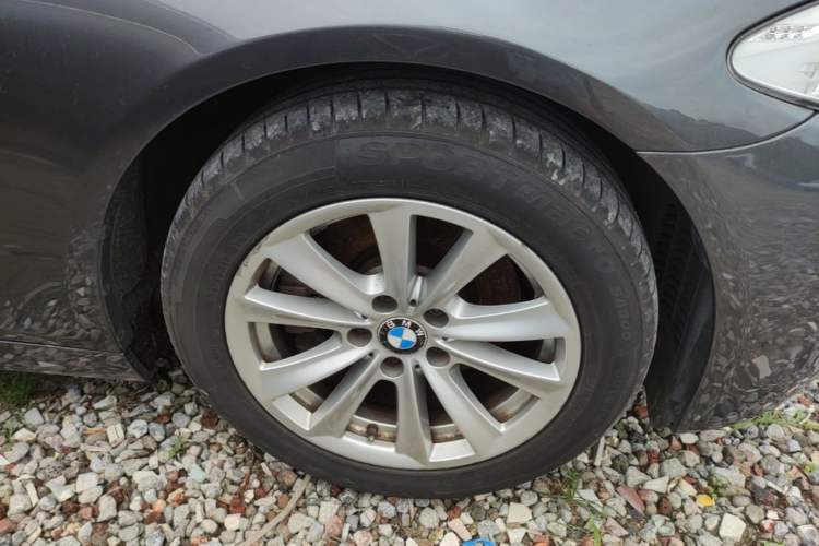Used BMW 5 Series 2013 525Li Luxury Model