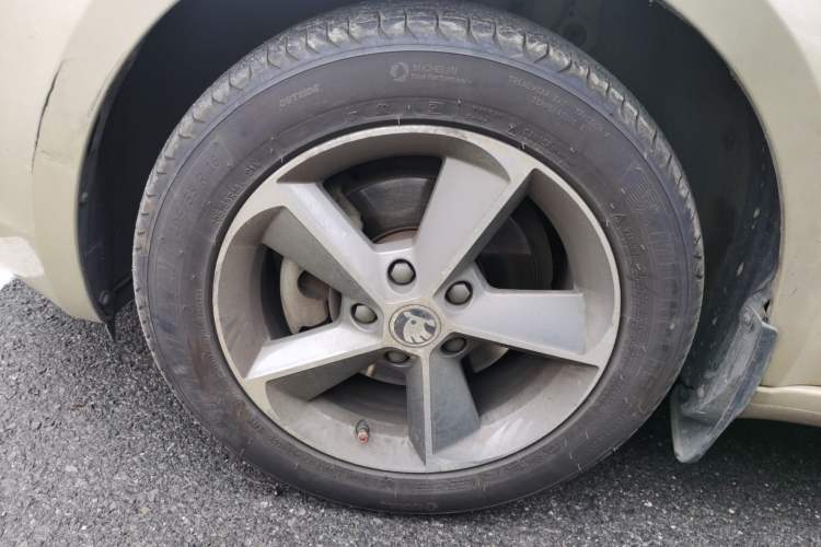 Used Skoda Octavia 2016 1.6L Automatic Chuanxing Edition Left Front Wheel Hub