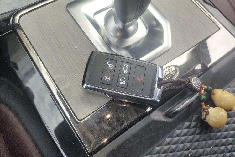 Used Land Rover Discovery Sport 2022 249 PS R-Dynamic S Performance Edition 5 Seats Vehicle Key