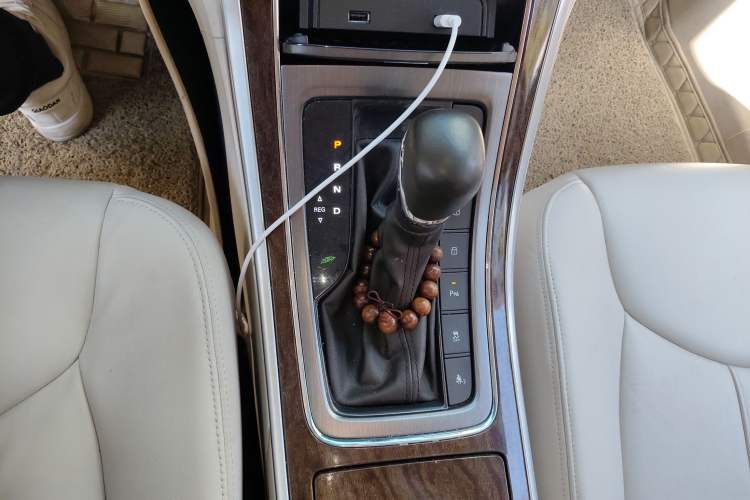 Used Roewe e950 2017 50T Hybrid Connected Executive Edition