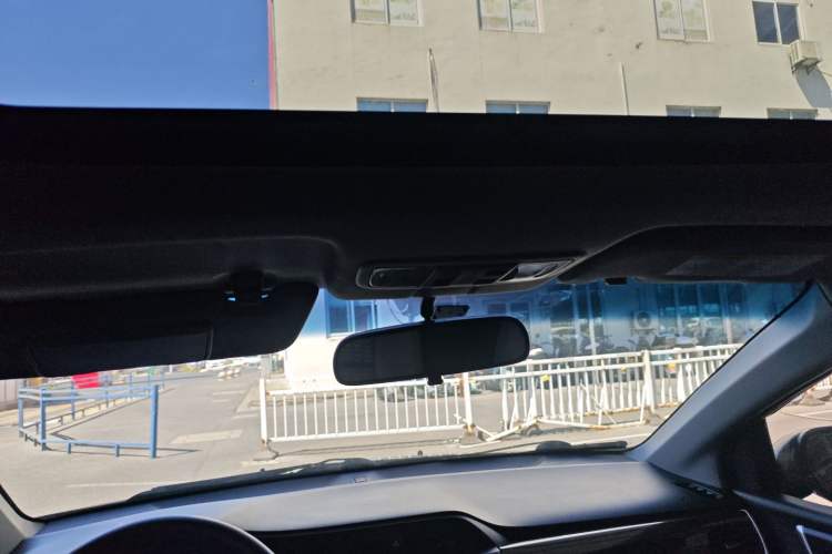 Used Honda Crider 2013 1.8L automatic luxury edition