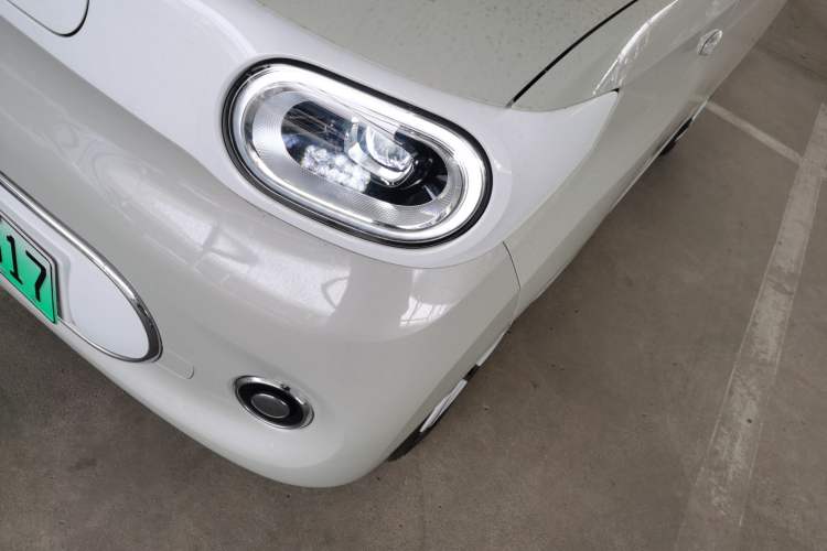 Used Wuling Hongguang MINIEV 2024 3rd Generation 215km Advanced Version
