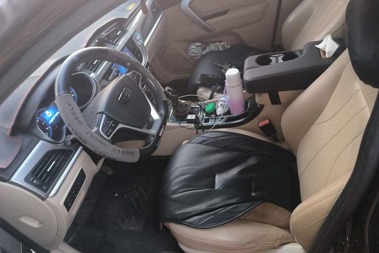 Used Geely Auto Emgrand 2017 Sedan Million Edition 1.5L CVT Luxury Model
