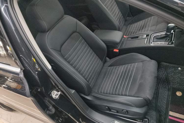 Used Volkswagen Magotan 2020 330TSI DSG Luxury Edition
