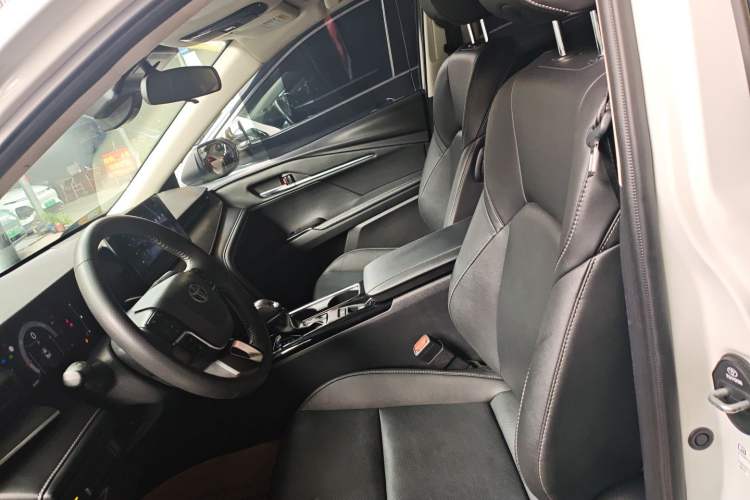 Used Toyota Camry 2024 Dual-Motor 2.0 HGVP Luxury Edition Left Front Seat