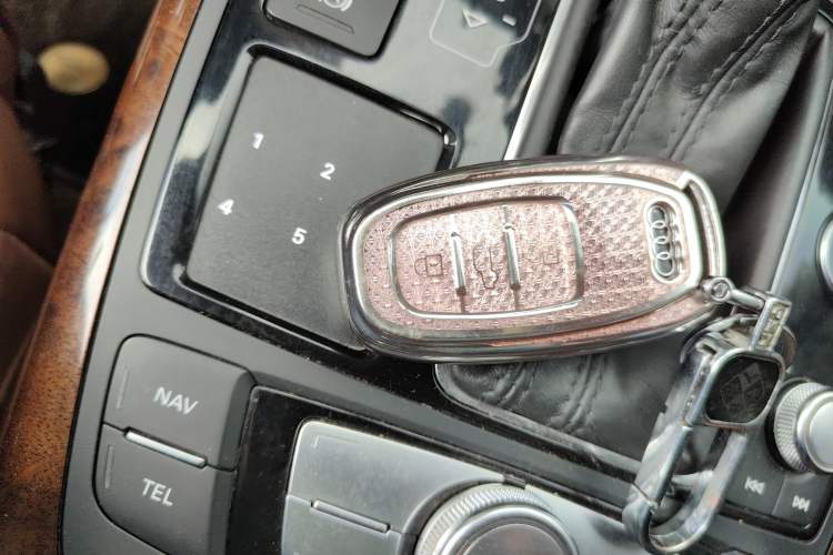 Used Audi A6L 2012 35 FSI Comfort Model Vehicle Key