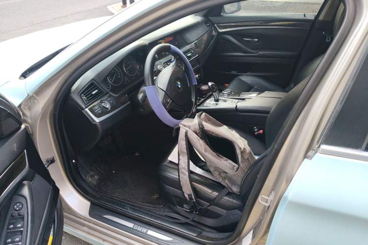 Used BMW 5 Series 2013 530Li Leading Model