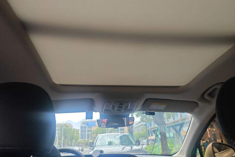 Used Roewe D7 2023 DMH 125km Flagship Edition