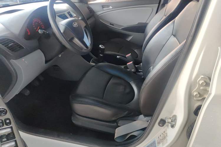 Used Hyundai Verna (older generation) 2016 1.4L Manual Smart GLS Trim
