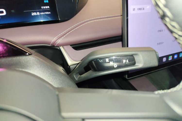 Used Xiaomi Auto SU7 2024 Rear-Drive Long-Range Intelligent Driving Version