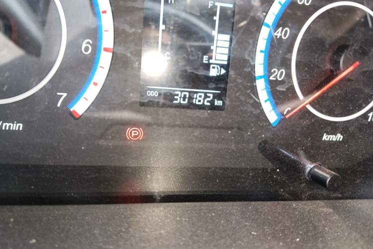 Used CHANGAN KAICHENG Ruixing M60 2023 1.5L GDI Base Model 2-Seat Van Odometer Close Up