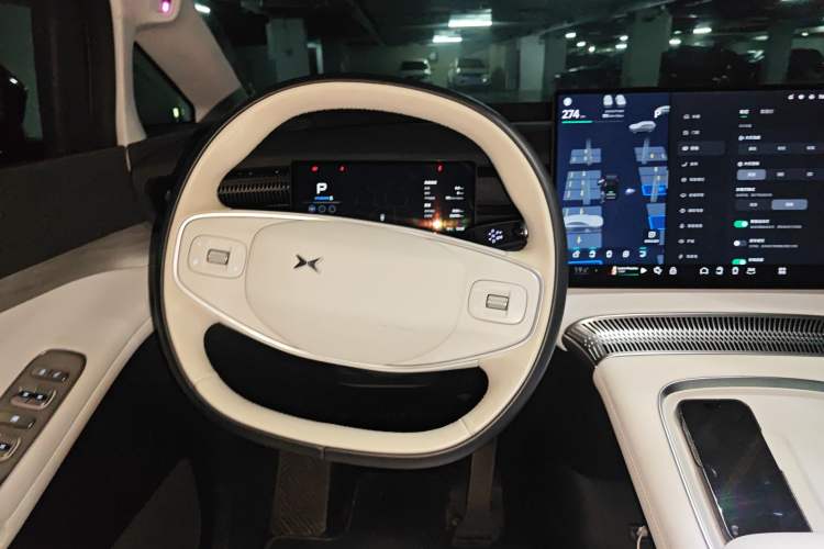 Used XPeng X9 2024 610 Long-Range Max
